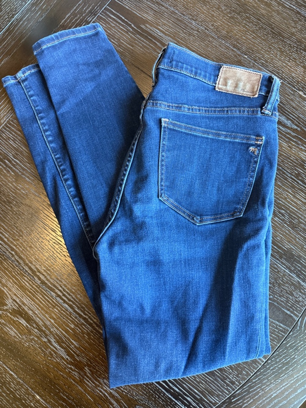 Madewell- Classic Blue Women's Jeans - Comfortable Everyday Fit